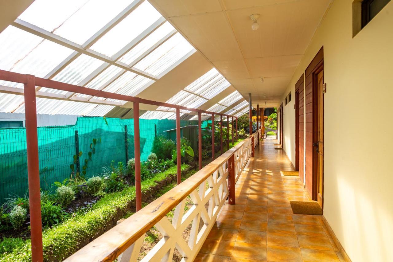 Hostal Uruhao Ханга Роа Екстериор снимка