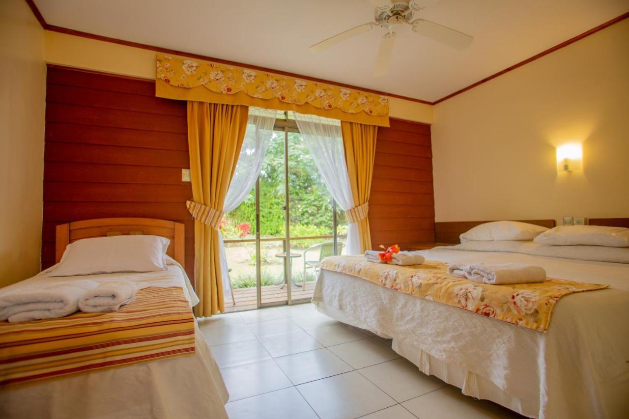 Hostal Uruhao Ханга Роа Екстериор снимка