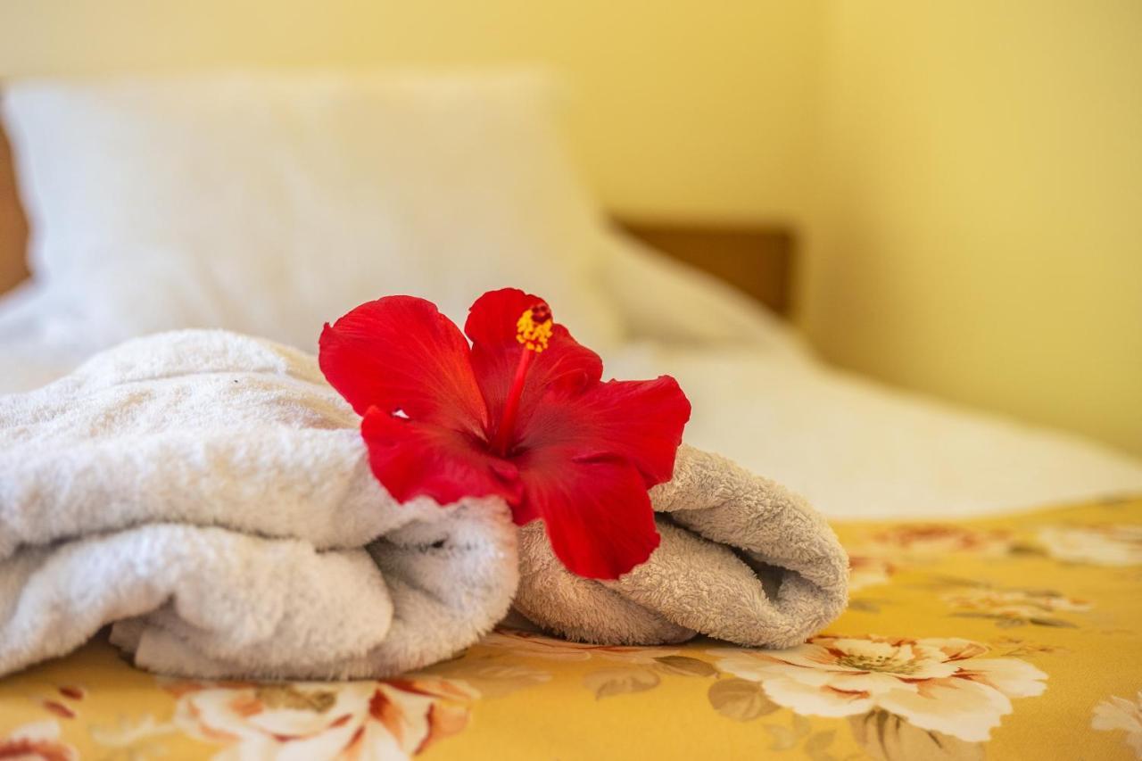 Hostal Uruhao Ханга Роа Екстериор снимка
