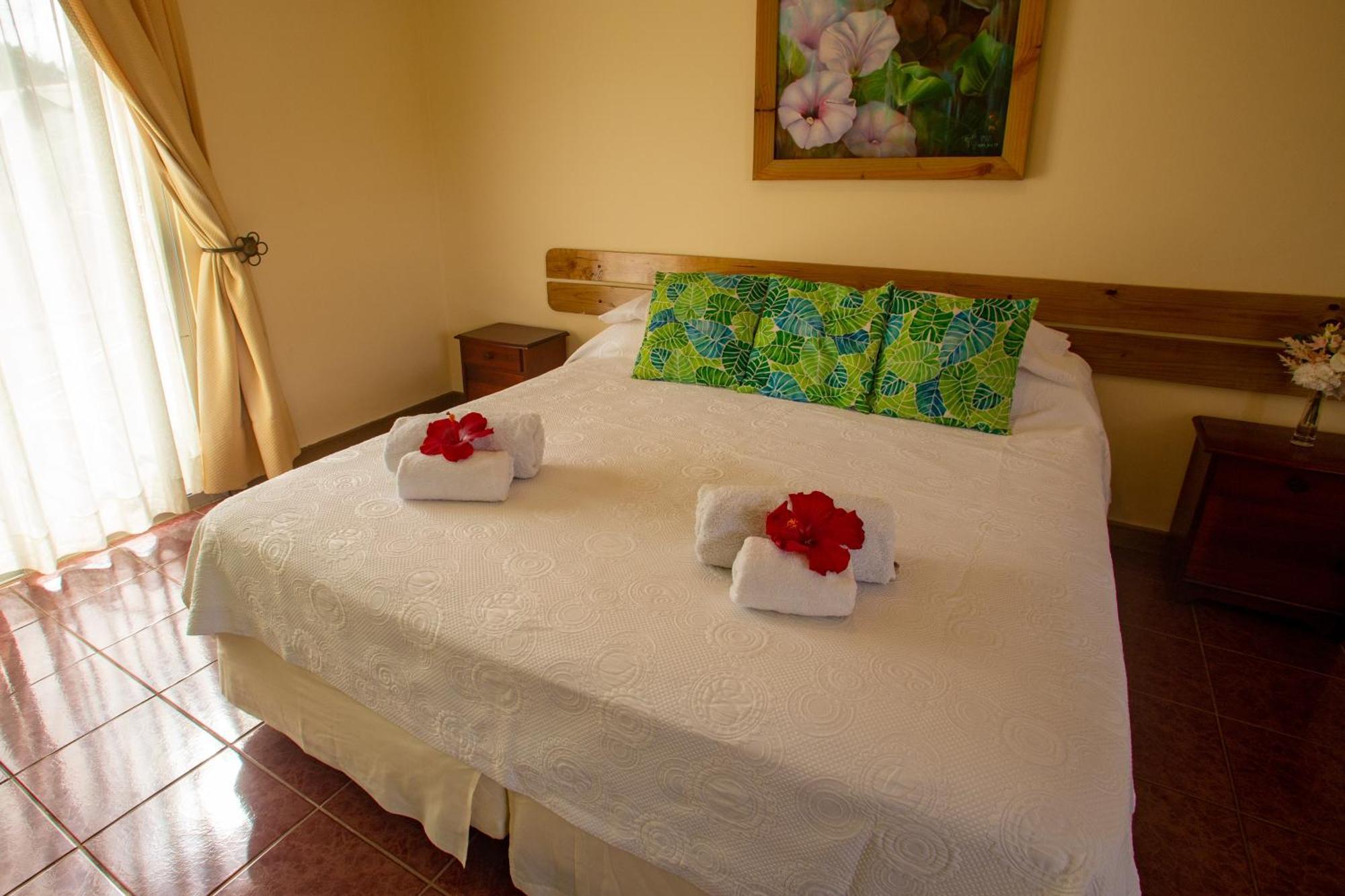 Hostal Uruhao Ханга Роа Екстериор снимка
