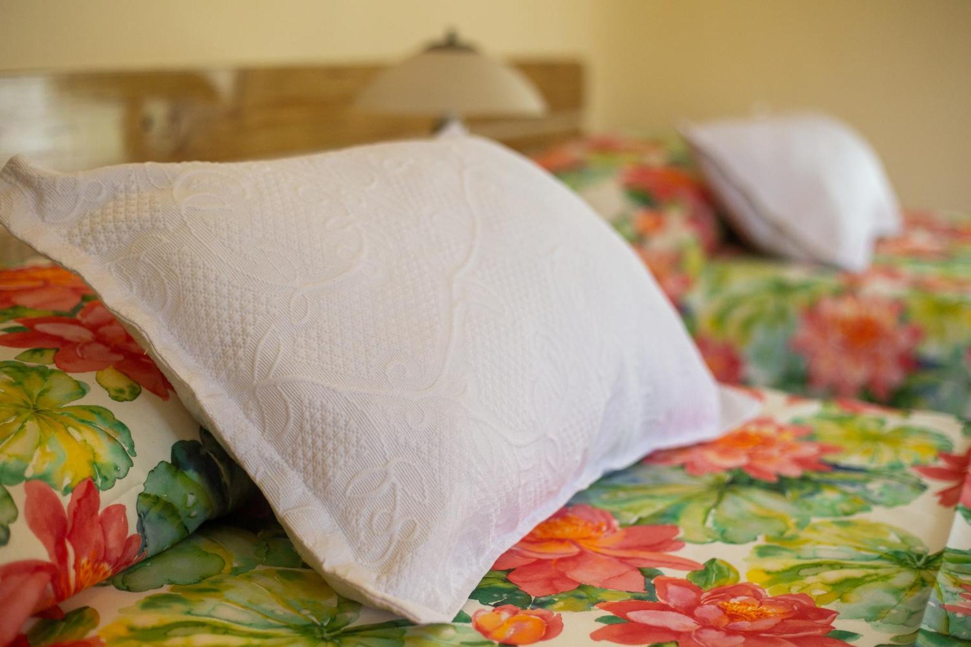Hostal Uruhao Ханга Роа Екстериор снимка